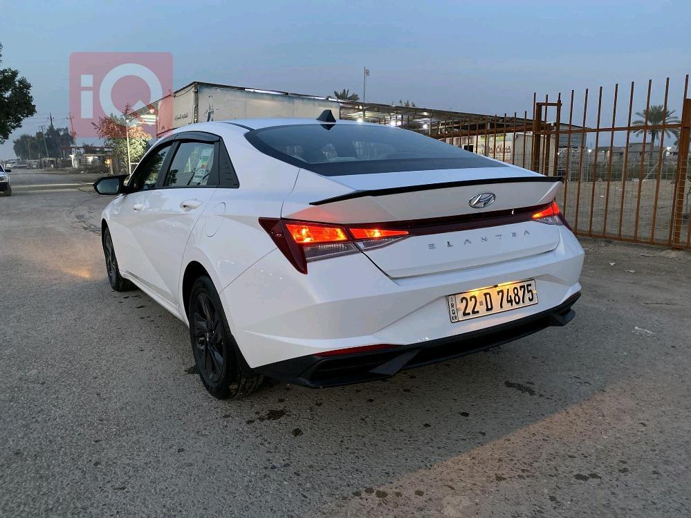 هیوندای ئەلەنترا